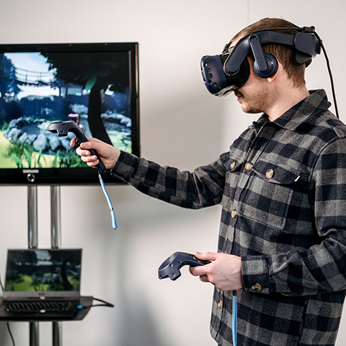 Student with VR games headset