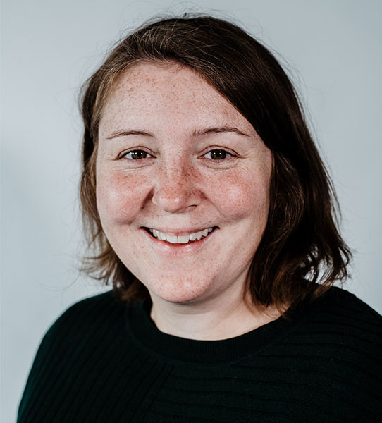 Headshot picture of Alexandra Dales