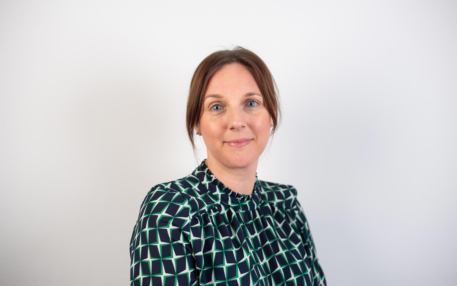 Staff profile of Dr Laura Charlesworth